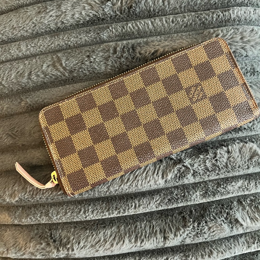 Louis Vuitton Damier Ebene pink